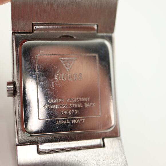 Guess Silver Tone Square Glitter Jewel 26mm Watch Stainless Steel w New Battery - Picture 11 of 11